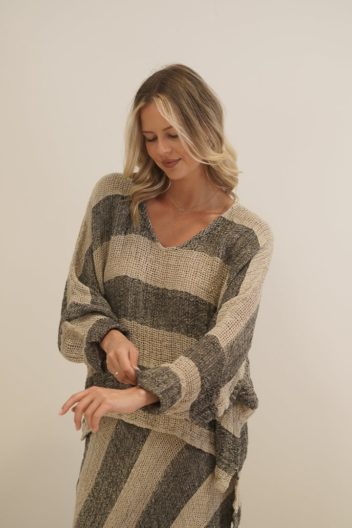 Franca Sleeve Top Natural & Black