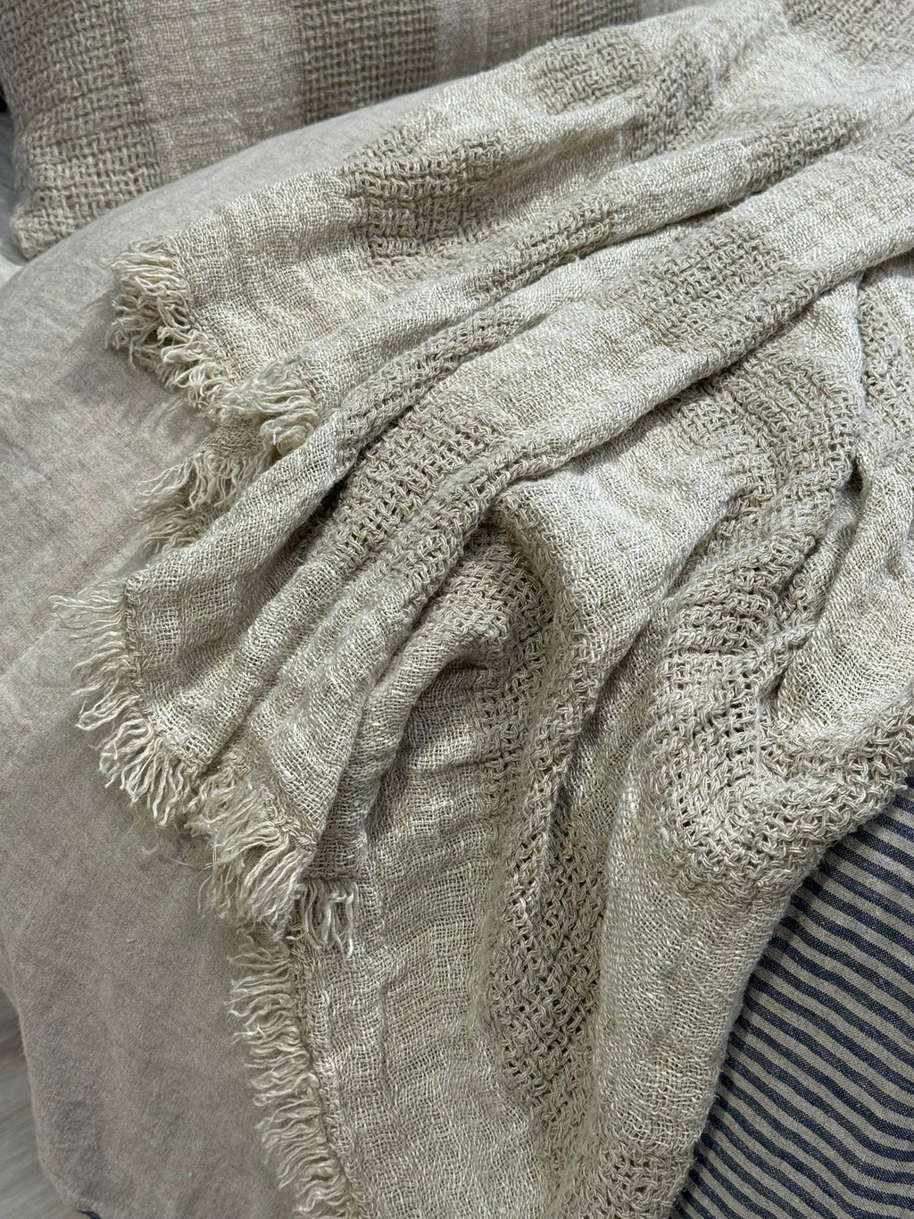 Loom Linen Throw Natural & Black 130 x 190 cm
